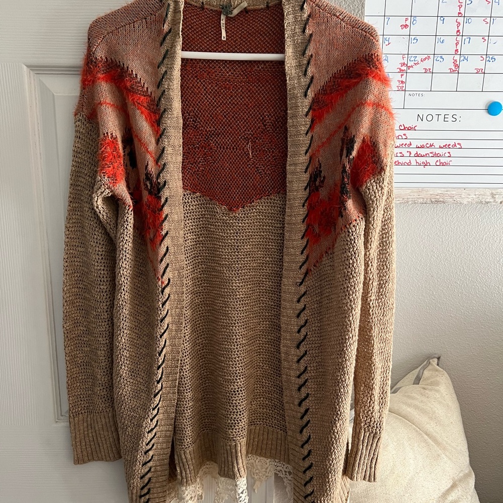 Gimmicks sweater